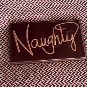 HUDA BEAUTY Naughty Eyeshadow Palette